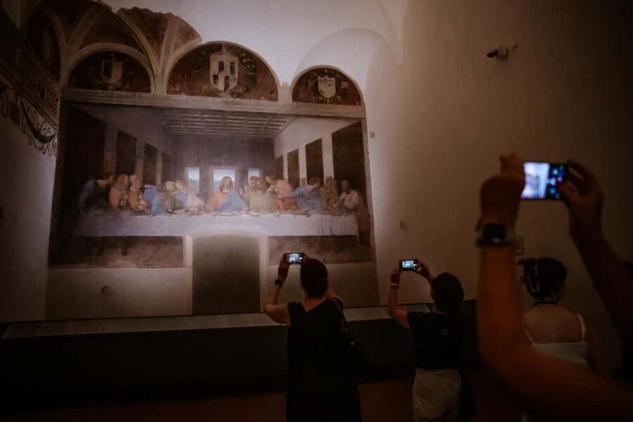 Milan: Guided Tour of Leonardo da Vinci's 'The Last Supper' - Santa Maria delle Grazie as a church, not just a doorway to the mural