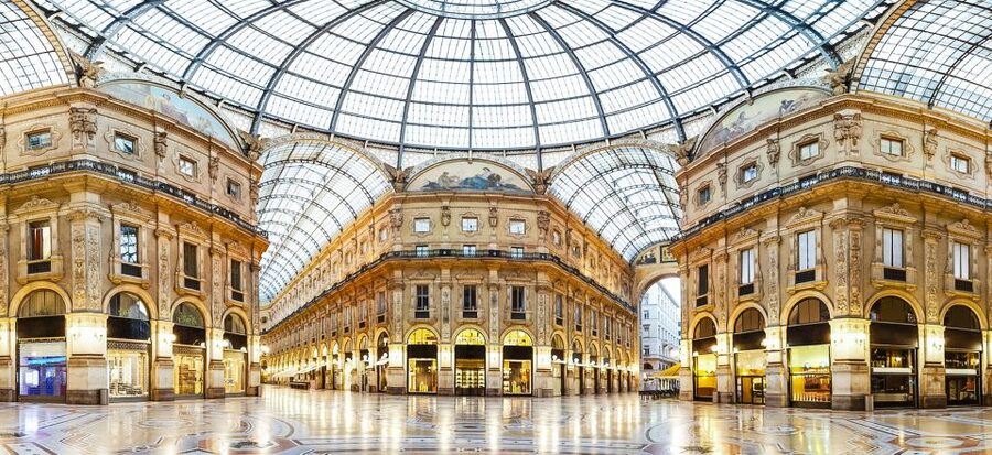 Milan: Guided Walking Tour & Last Supper Visit with Ticket - Piazza dei Mercanti and Via Dante: how medieval Milan still shows up