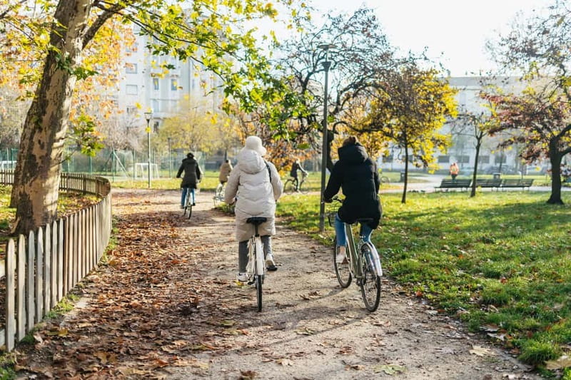 Milan: Hidden Gems Guided Bike Tour - The stop-and-share rhythm: how guides keep you oriented and engaged