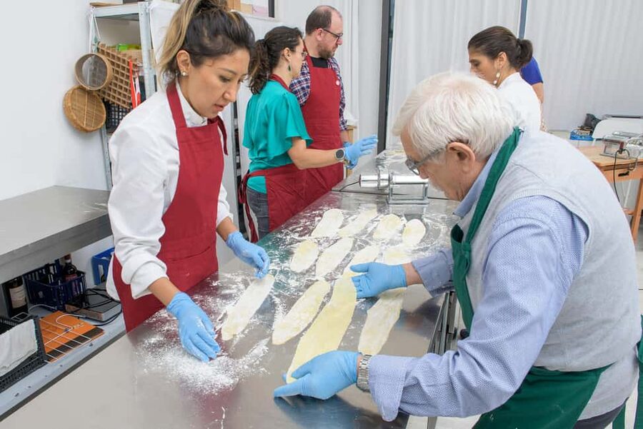Milan: Italian Cooking Class with Food and Wine - Inside the Professional Kitchen Lab: How the 3-Hour Schedule Really Runs