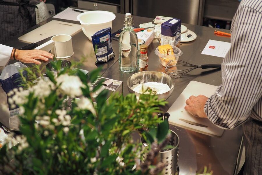 Milan: Italian Cooking Class with Food and Wine - Wine and the Group Meal: What Happens When the Cooking Stops