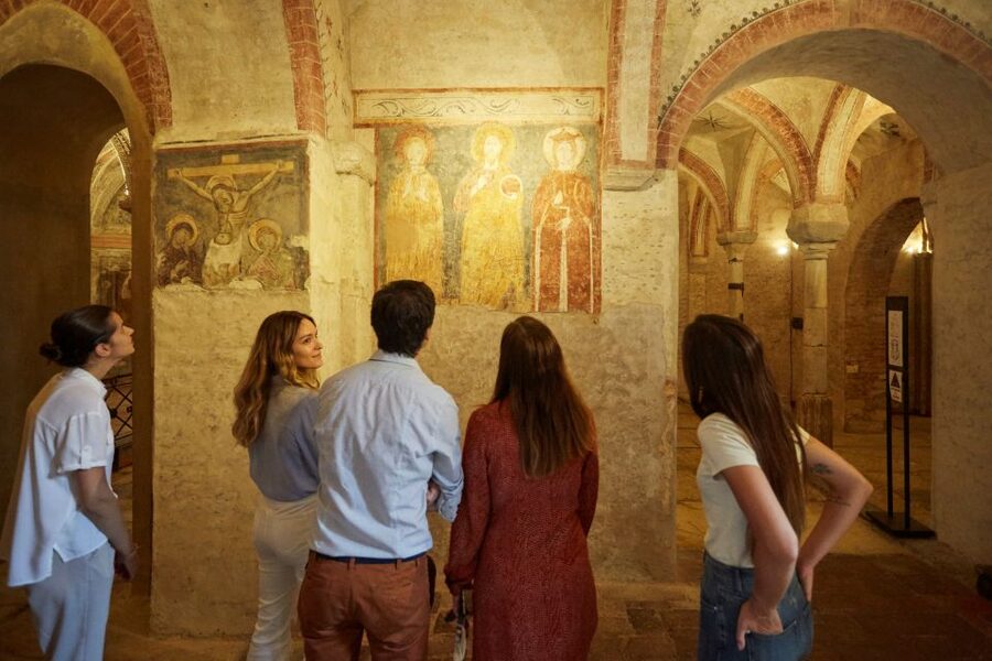 Milan: Pinacoteca Ambrosiana and San Sepolcro Crypt Ticket - Who should book this, and who should skip it