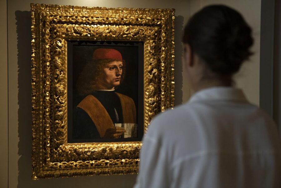 Milan: Pinacoteca Ambrosiana & da Vinci Codex Exhibition - The Leonardo Codex Atlanticus exhibition, what you will actually be looking at