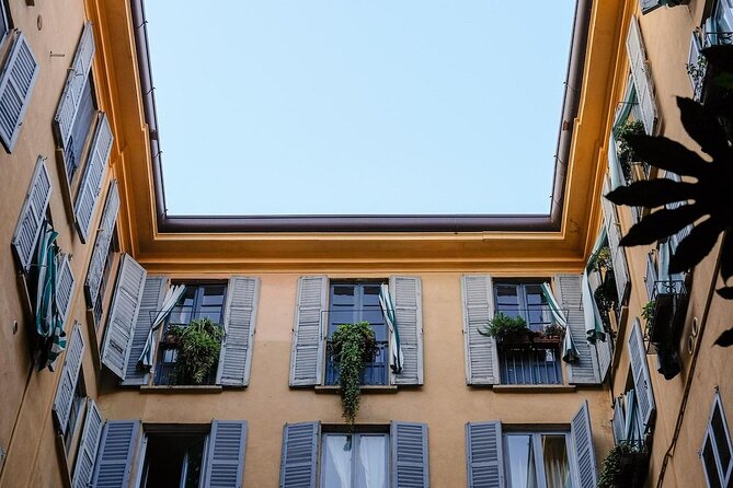Milan's Authentic Street Food tour: A Gourmet Experience - Drinks included: beer or wine, and how pairings change the experience