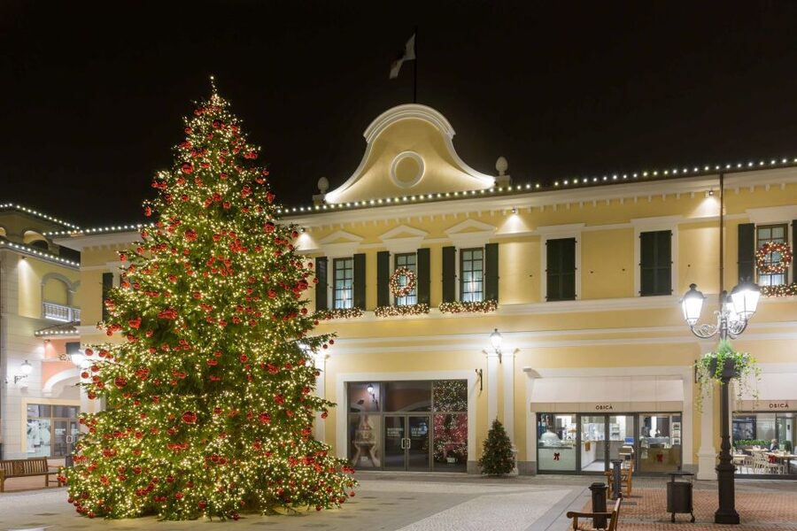 Milan: Serravalle Designer Outlet Roundtrip Bus Transfer - Shopping strategy for real deals, not just browsing