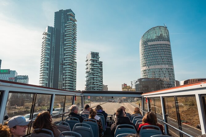 Milan Super Saver: Skip-the-Line Duomo and Rooftop Guided Tour - Close-Up Sculptures, Photo Time, and Why the Guide Matters Up Here