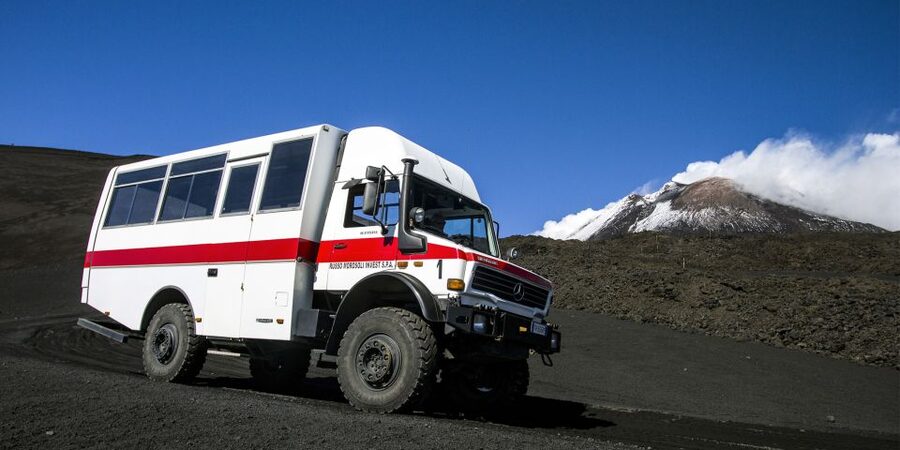 Mount Etna: Roundtrip Cable Car and 4x4 Bus Ticket - What To Pack, and Who Should Skip This Day on Etna