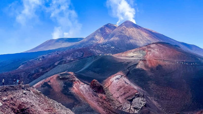 Mount Etna: Trek to 3000m with cable car and jeep - Cable car to 2,500m, then 4x4 to about 2,800m