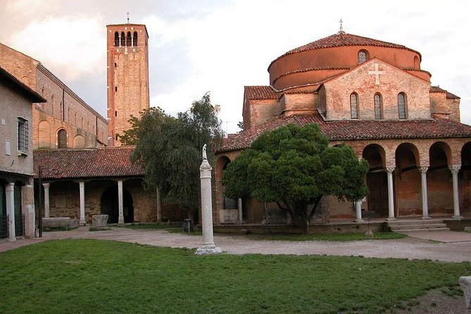 Murano, Burano and Torcello Half-Day Sightseeing Tour - Boat Ride Reality: St Mark’s Departure, Shared Motorboats, and Hearing the Guide