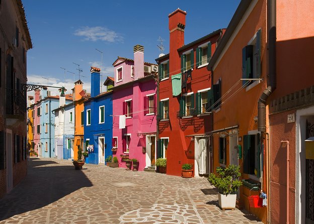 Murano, Burano and Torcello Half-Day Sightseeing Tour - Murano Glassmaking: Factory Demo, Old Prosperity, and Quick Stops