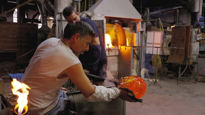 Murano: Glass Blowing Experience at Gino Mazzuccato Factory - The Showroom Finale: Where Your Murano “Want” Becomes a Purchase