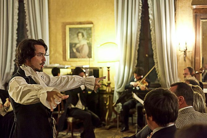 Musica a Palazzo 'Traveling Opera' Performance in Venice - What the Performers Do Well, and Why People Repeat This