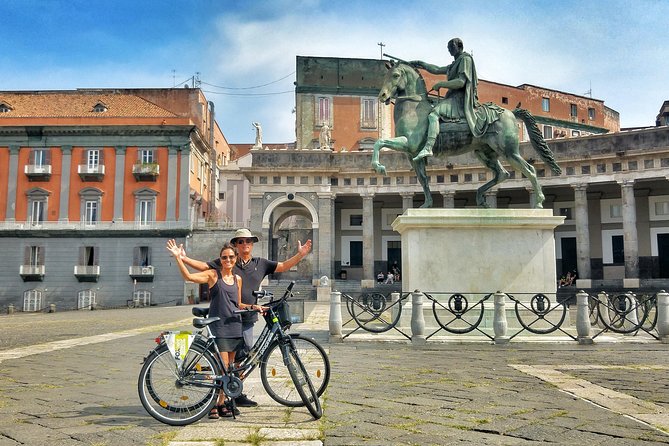 Naples Guided Tour by Bike - Lungomare Caracciolo: easy pedaling with a coast view payoff