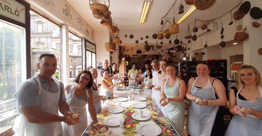 Naples: Neapolitan Pizza and Tiramisù Making Class - Quick hits: what you will actually do