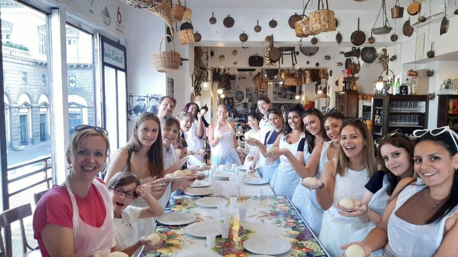 Naples: Neapolitan Pizza and Tiramisù Making Class - Scratch dough and tomato sauce: the real Neapolitan difference