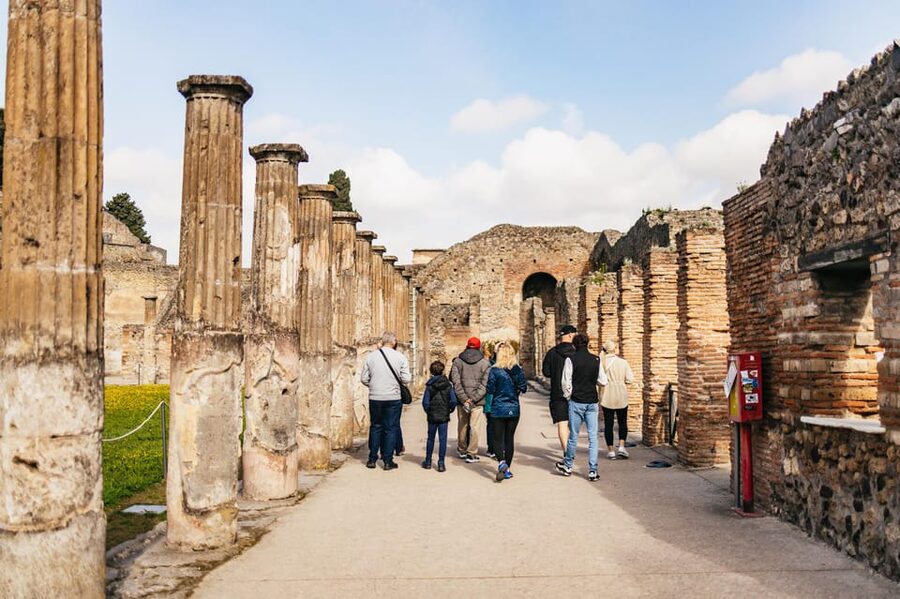 Naples: Pompeii and Mt. Vesuvius with Lunch and Wine Tasting - What to pack and how to handle the unpaved trails