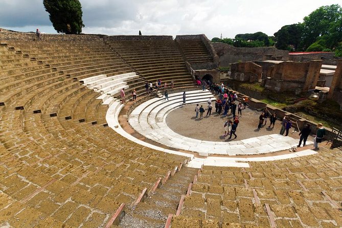 Naples: Pompeii & Mt Vesuvius All-Inclusive Small Group w/ Lunch - The Lunch Break: Pizza or Wine Tasting, Not a Token Meal