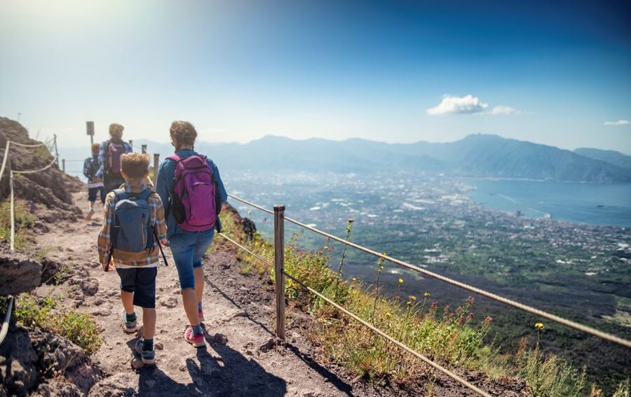 Naples: Pompeii & Mt. Vesuvius Day Trip with Tickets & Lunch - Getting picked up in Naples without losing your morning