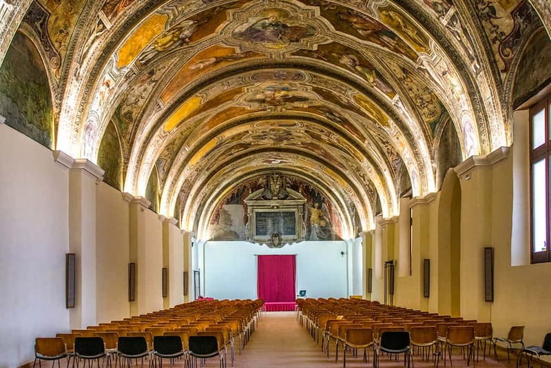 Naples: San Lorenzo Maggiore and Neapolis Sotterrata Ticket - Getting there at Piazza San Gaetano, 316, without losing time