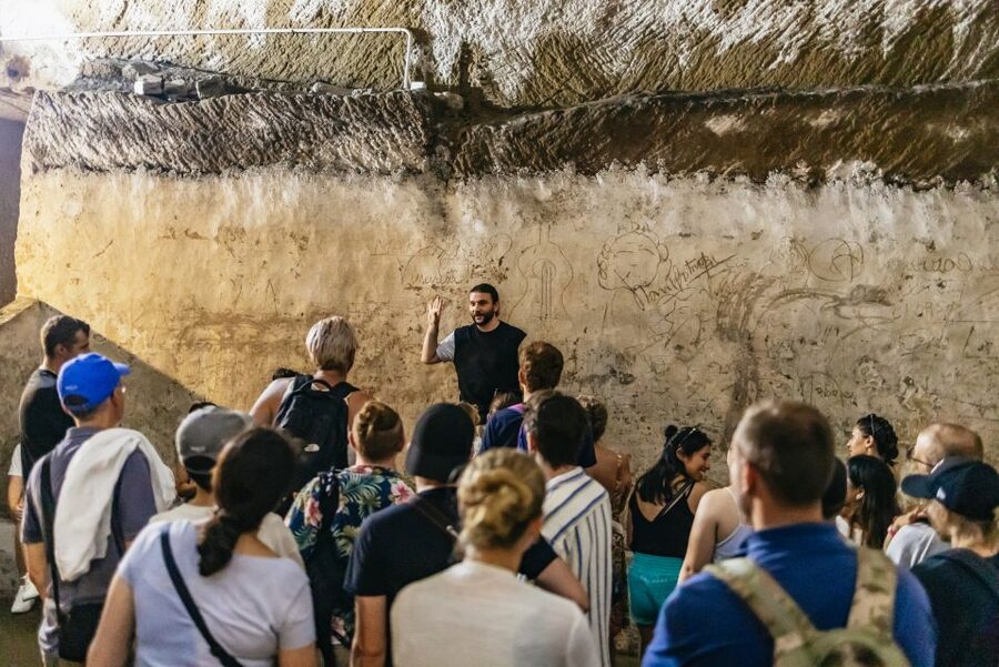 Naples: Spanish Quarters Underground Guided Tour - The Underground Naples Route, From Greeks to WWII Air-Raid Shelter