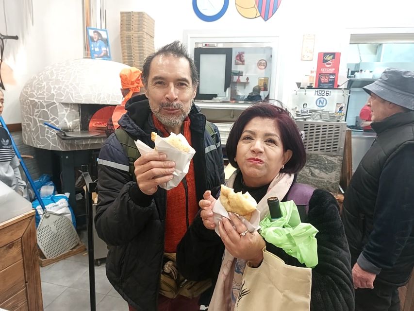 Naples: Street Food Experience With 6 Stops - Why La Pignasecca is the right place to eat in Naples