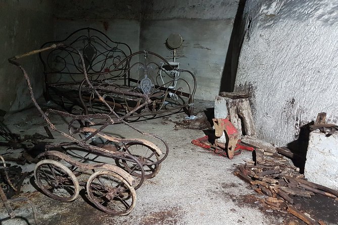 Naples Underground Spanish Quarters with Guide - Your route, stop by stop, and what the hour feels like
