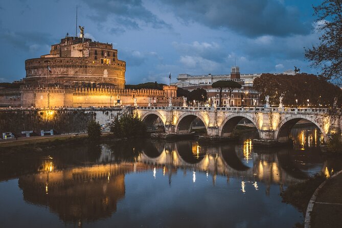 Night Tour of Rome with Local Pizza Dinner and Gelato Experience - How much walking is involved, and what to wear