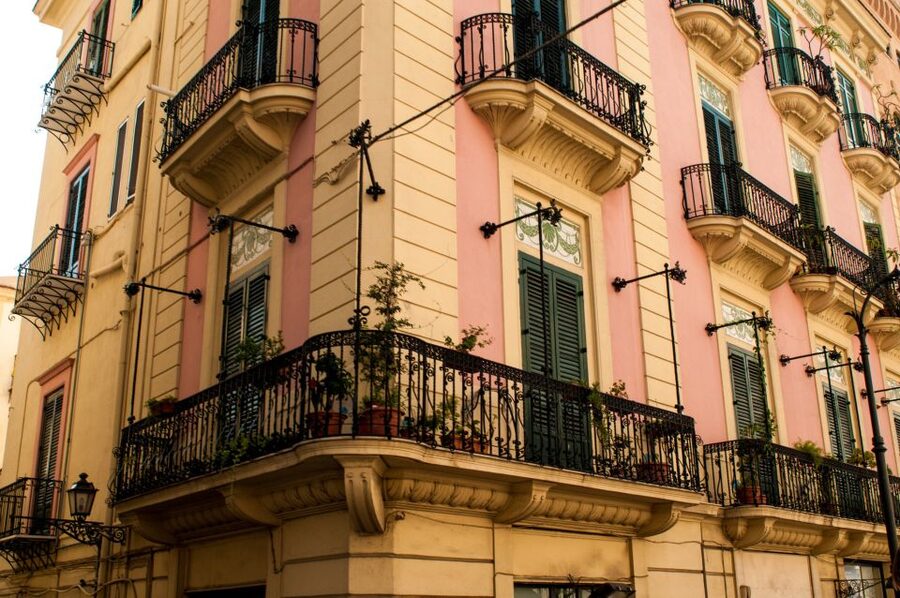 Palermo: Hop-on Hop-off Bus Tour 24-hour Ticket - Route B: English Garden, Villa Malfitano, and Zisa Castle on the Villas Loop