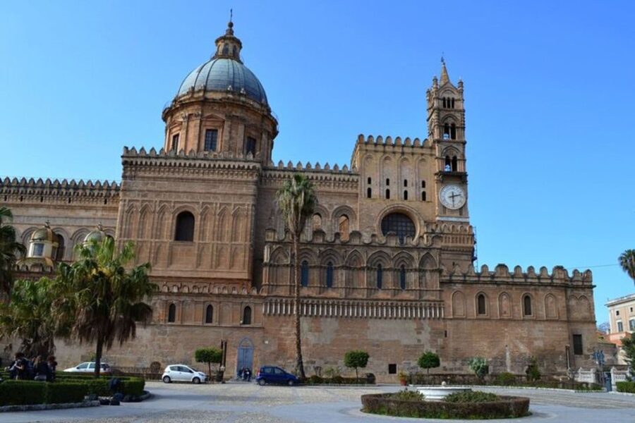 Palermo: Private Custom Walking Tour with Local Guide - Capo Market: Where the Eating Advice Becomes Part of the Experience