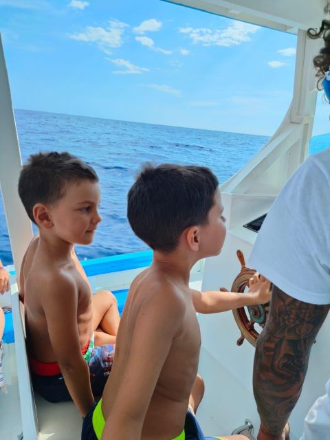 Palinuro: Costa del Mito Boat Tour - What to bring, and what to leave behind