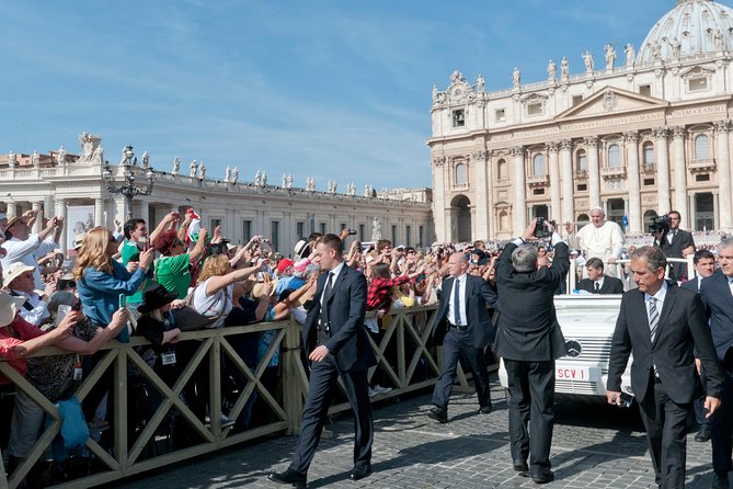 Papal Audience with Pope Leo XIV and Expert Local Guide - Why a papal audience with Pope Leo XIV hits different