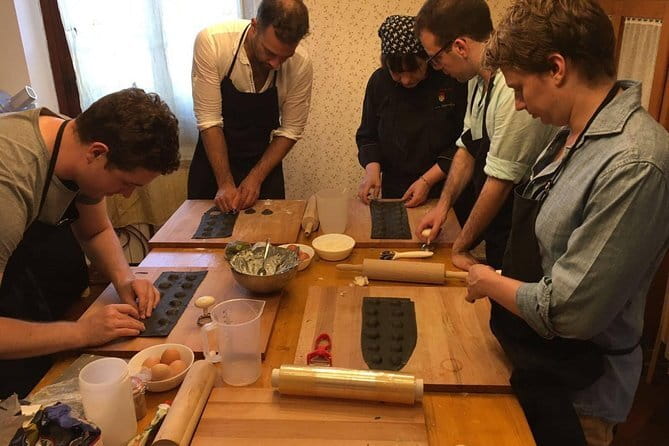 Pasta Cooking Class: Mastering Nonna's Recipes - Unlimited wine and why it’s not just a gimmick