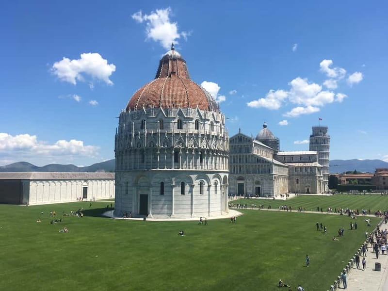 Pisa: Baptistery and Cathedral Tour & Leaning Tower Option - Baptistery of Pisa: the echo and the inside story