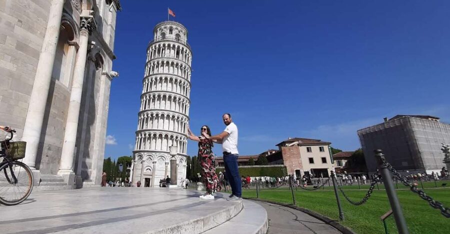 Pisa: Guided Tour with Optional Tower Tickets - Optional Leaning Tower climb: 251 steps, timed entry, and locker reality