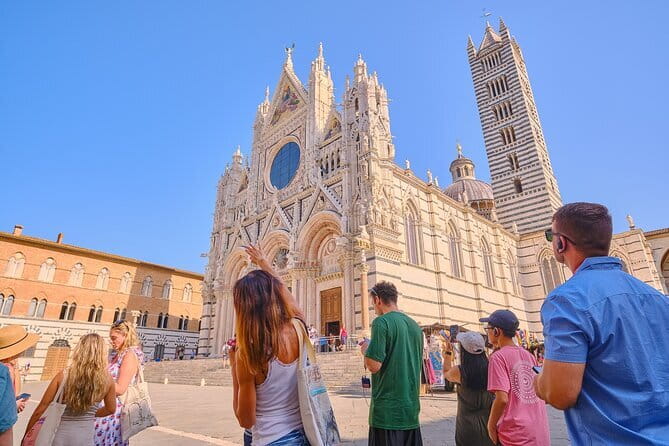 Pisa, Siena and San Gimignano Day Trip with Lunch & Wine Pairing - Classic vs Semi Independent vs Low Cost: choosing the right value