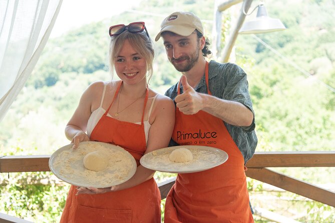 Pizza School with Wine and Limoncello Tasting in a Local Farm - Arrival Ritual: Fresh Citrus Juice and Meeting Francesco and Lia