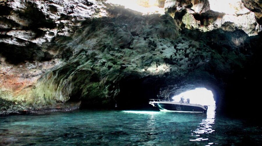 Polignano a Mare: Boat Trip, Swim & Cave with Aperitif - Key things you will notice on this Polignano boat tour