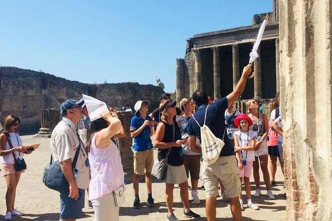 Pompeii and Herculaneum Small Group Tour with an Archaeologist - Pompeii first: the tour structure that avoids confusion