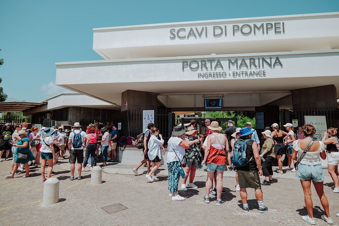 Pompeii and Herculaneum Small Group Tour with an Archaeologist - Switching cities: how the transfer actually works