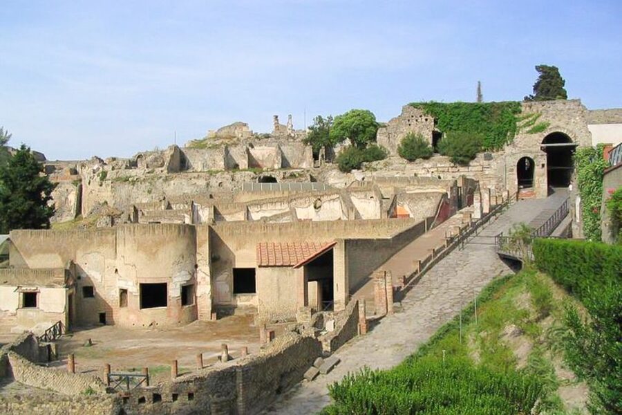 Pompeii and Vesuvius Full-Day Tour from Amalfi Coast - Make Sure You Do the Vesuvius Walk at Your Pace