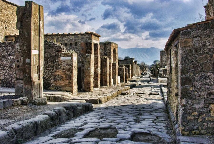 Pompeii: Day Tour of Pompeii and Vesuvius with Bus Transfer - Key things I’d plan around