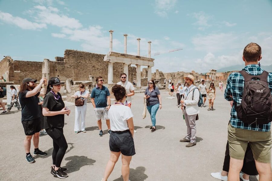 Pompeii: Entry Ticket and Guided Tour with an Archaeologist - Key things that make this Pompeii tour worth it