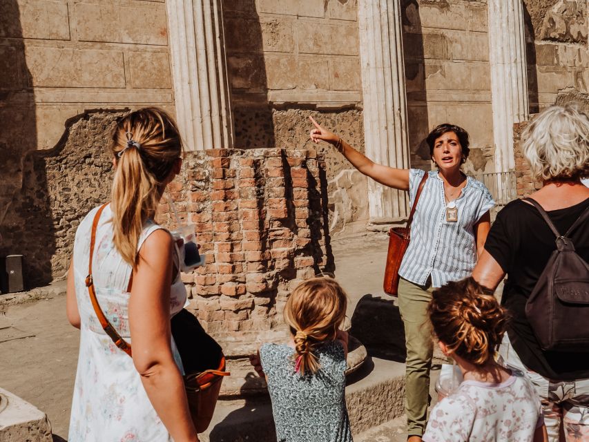 Pompeii: Entry Ticket and Guided Tour with an Archaeologist - First stops: Porta Marina and the Temple of Apollo as orientation
