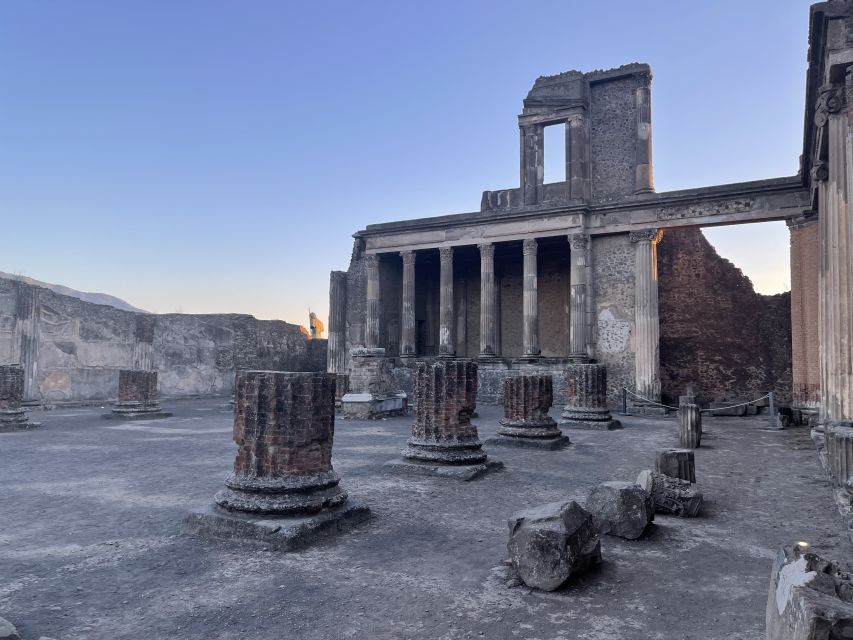 Pompeii: Guided Tour with Skip-the-Line Entry - Priority entry changes your first hour more than you think