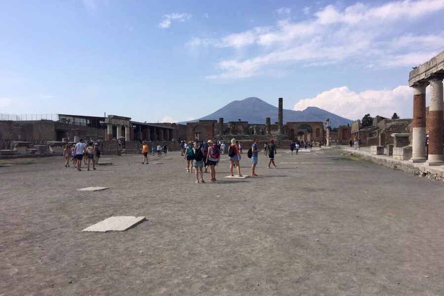 Pompeii: Guided Walking Tour with Entrance Ticket - Thermal Baths: social life, routine, and Roman comfort