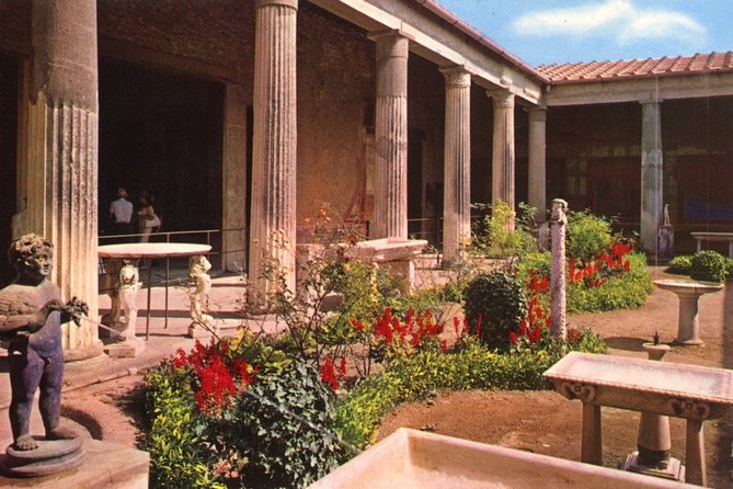 Pompeii Ruins Half-Day Tour from Sorrento with Guide - The 2-hour Pompeii walk: what the guided pace gets right