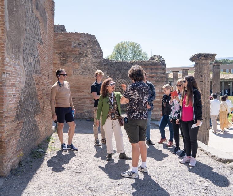 Pompeii: Skip-the-line-Ticket and Guided Tour - Why Pompeii hits different with a guided, archaeologist-led format