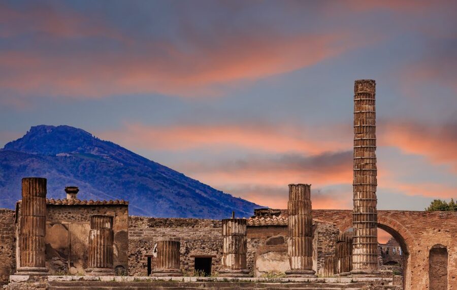 Pompeii: Skip-the-line-Ticket and Guided Tour - Bakery, theater, and brothel: the parts tourists forget until you see them
