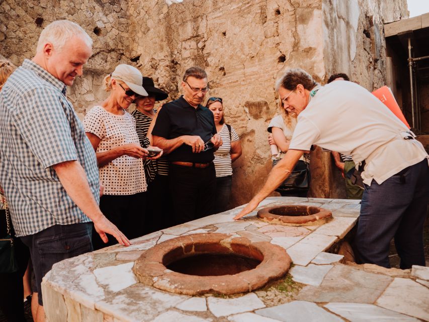 Pompeii: Small-Group Tour of Pompeii and Herculaneum - Pompeii and Herculaneum Feel Like Two Different Roman Lives