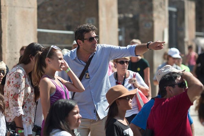 Pompeii Small Group Tour with an Archaeologist - House of Menander: elite decoration in a structured stop